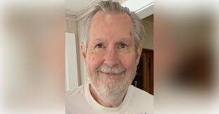 Kara Dow's Instagram, Twitter & Facebook