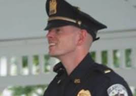 Which police chiefs earn the highest salaries in Warren County?