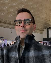 On the road again…errr train again to NYC for NextGen weekend ♥️🎶♥️ Anyone  guess which show I'm seeing tonight before the weekend kicks off?!  #musician #musiclife #musicianslife #conductor #conductorlife