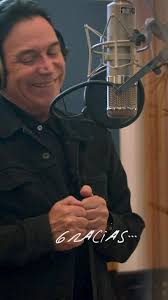 “GRACIAS” 🙏🏼🎶 Un tema muy especial para mí, porque lo comparto junto a  mi hijo @panchitojavisolis Con todo mi cariño para ustedes, ya disponible  en todas las plataformas digitales. . . ...