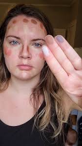 Eyeshadow finger method using only 3 colors!, Today I used the colors  Unicorn, Sedona (my fav) and Midnight. I love how easy this makes applying  eyeshadow! It's a time saver! , #eyeshadow ...