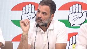 मेरा फोन टैप कराते रहिए', विपक्षी नेताओं के हैकिंग के दावे पर राहुल गांधी  बोले- हम लड़ने वाले लोग हैं - Congress MP Rahul Gandhi On opposition  leaders allege phone hacking said