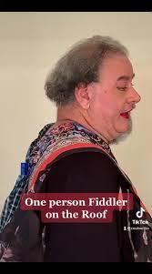 Emma Roden's Instagram, Twitter & Facebook