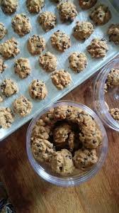 These chocolate chip cookies require a tall glass of milk. Resipi Chocolate Chip Cookies Paling Mudah Untuk Hidangan Raya Ni