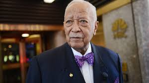 Late NYC mayor Dinkins called a forward-looking Harlem hero
