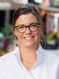 Dominique Hendricks's Instagram, Twitter & Facebook