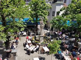 Biergarten Im Hofbrauhaus Biergarten Hof Garten