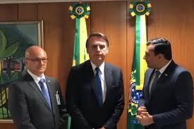 A história do jornalista wilson lima revela a saga dos brasileiros que deci. Bolsonaro Assegura A Wilson Lima Que Vai Tratar De Interesses Do Amazonas Portal Barrancas