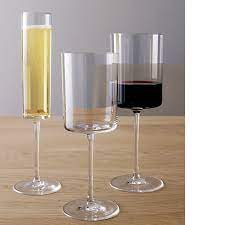 Edge Red Wine Glass Reviews Crate And Barrel In 2021 Modern Wine Glasses Wine Glass Square Wine Glasses