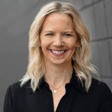 Kathleen Bunnell's Instagram, Twitter & Facebook