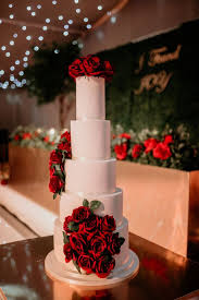 A wedding is one of the best times of your life and you would like to have the best kind of decorations. 50 Red Rose Wedding Ideas Perfect For Valentine S Day Weddingomania