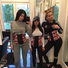 The Real Problem With Glorifying Slim Thick Body Types