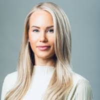 Hillary Kidd's Instagram, Twitter & Facebook