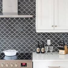 Having a remarkable kitchen decoration seems to be a good idea to create an inviting and thrilling ambiance for cooking and gathering with family. Kitchen Arabesque Tile Backsplash Design Ideas