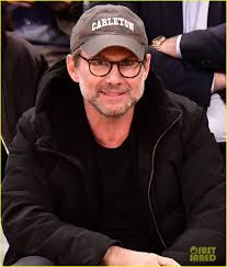 The heathers actor, 44, married longtime girlfriend brittany ann lopez, 26, on monday at a courthouse in it's the second marriage for slater. Christian Slater Brittany Lopez Mr Robot Co Star Carly Chaikin Sit Courtside At Knicks Game Photo 4248761 Brittany Lopez Carly Chaikin Christian Slater Pictures Just Jared
