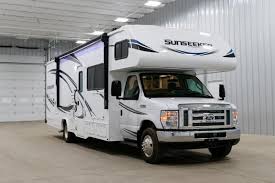If you have children, you will need extra beds in your rv to have a comfortable and safe space to sleep. 13 Best Class C Rvs With Bunk Beds With Pictures Family Life Share