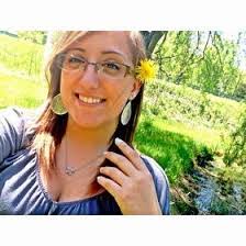 Alyssa Lux's Instagram, Twitter & Facebook