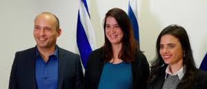 פינטו חירשת מלידה, ופועלת רבות לקידום זכויות חירשים ושפת הסימנים שימשה כיועצת של ראש עיריית רמת גן לענייני מוגבלויות ונגישות. ×©×™×¨×œ×™ ×¤×™× ×˜×• ×¢×¨×•×¥ 20