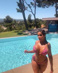 Soraya Riffy Tits - 30 photos