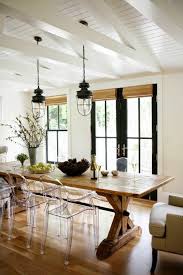 Retrouvez La Chaise Transparente Un Beau Bijou Pour Votre Interieur Archzine Fr Decoration Salle A Manger Salle A Manger Moderne Idee Salle A Manger