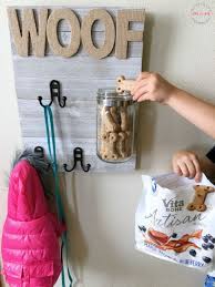 Snowflake doggy treat holder instructions: Diy Dog Sign With Treat Jar Leash Holder Must Have Mom