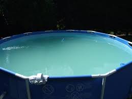 Braunes pool wasser mit vitamin c pulver wieder klar youtube. Grunes Wasser Im Pool Alles Versucht Und Noch Nicht Geholfen Grun