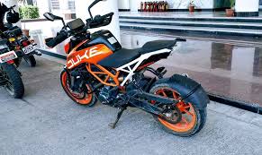 This is a dirt bike with a robust engine designed for roads with a variety of obstacles. Duke 125 Second Hand Price Off 77 Www Daralnahda Com