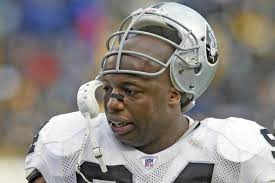 Ex-Kings goalie Jonathan Bernier wins praise in Toronto