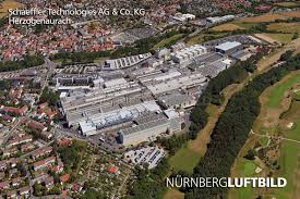 Mit hilfe der partnerschaftsbeauftragten der stadt, rosa abel. Herzogenaurach Luftbild