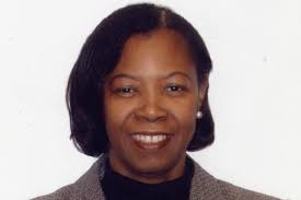 Maureen Dickson's Instagram, Twitter & Facebook