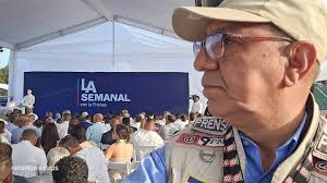 FIGUREITO CON BASILIS ,SEMANAL DEL PTE ABINADER GURABO STGO .2025.