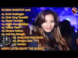 Poppy mercury full album + lirik 12 lagu best of the best lagu beserta liriknya cover. Download Lagu Poppy Mercury Surat Undangan Mp3 Kumpulan Surat Penting