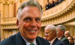 Virginia governor Terry McAuliffe hospitalized after being thrown from  horse