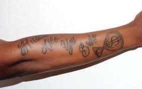 Kendrick Lamar Covers Up His Hustle Like You Broke Tattoo Hip Hop Lately