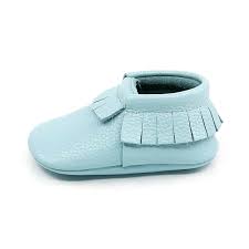 Renklerin, cıvıltının ve süsün yoğun olduğu kız bebek ayakkabı modelleriyle bebeğiniz sağlıklı adımlar atabilir. En Iyi 10 Ilk Adim Ayakkabisi Ve Kullanan Anne Yorumlari Bebek Com