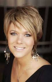 See here the different ideas of haircuts to wear if you're above the age of 40s. 25 Latest Hairstyles For 40 Year Olds Hairstyles And Haircuts Lovely Hairstyles Com