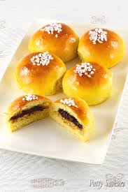 Chocolate Mini Brioches Buns In 2020 Chocolate Brioche Brioche Recipe Brioche Buns