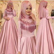 Tafta Ve Saten Abiye Modelleri Siklik Konusunda Diger Kumaslara Gore Daha Iyidir Kumasin Pa Wedding Dress Outfit Fashion Drawing Dresses Wedding Dress Trends