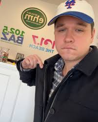 Celebrating a work anniversary today! It's been six whole years of working  in radio broadcasting. 🥳 From coming in as a part-time intern to becoming  a full-time Production Director, this business has