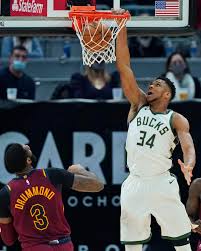 Latest on milwaukee bucks power forward giannis antetokounmpo including news, stats, videos, highlights and more on espn. After Travel Delays Giannis Antetokounmpo Has Double Double Bucks Pull Away From Cavaliers Basketball Madison Com