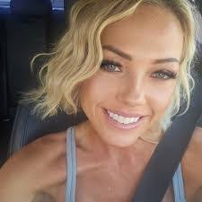 Jessi Wright's Instagram, Twitter & Facebook