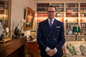 Prince Daniel hands out a prestigious grant to a young and promising  researcher