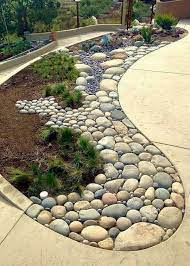 14 Wonderful Backyard Design With Gravel Stone Ideas Front Yard Landscaping Design Backyard Garden Landscape Rock Garden Landscaping