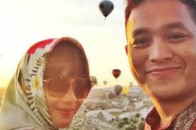 Gilang dirga kembali membuat panggung da asia 4 tertawa. 7 Potret Istri Gilang Dirga Cantiknya Seperti Masih Abg