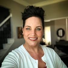 Maridith Garrett (@marigarrett)