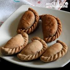 Masa De Empanadas Sin Tacc Receta De Masa Elastica Y Manejable Receta En 2020 Comida Sin Tacc Masa De Empanada Cocinar Sin Gluten