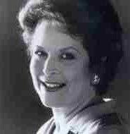 Elizabeth Connell's Instagram, Twitter & Facebook