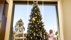 Set on 58ha, flemington subdivision at lincoln brings together the tranquility and serenity of a rural environment alongside the facilities and services expected in a town that is home to one of the world's. Santa Isn T The Only Busy One Families Outsource Decorating Of The Christmas Tree