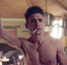 His birthday is 17 december 1998. Meet The Male Cast Of Netflix Originals Series Elite Attitude Co Uk