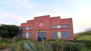 Ellos fueron participantes y ahora son ayudantes de gastronomía, comenzó diciendo lussich. Masterchef Mexico Finisima Persona